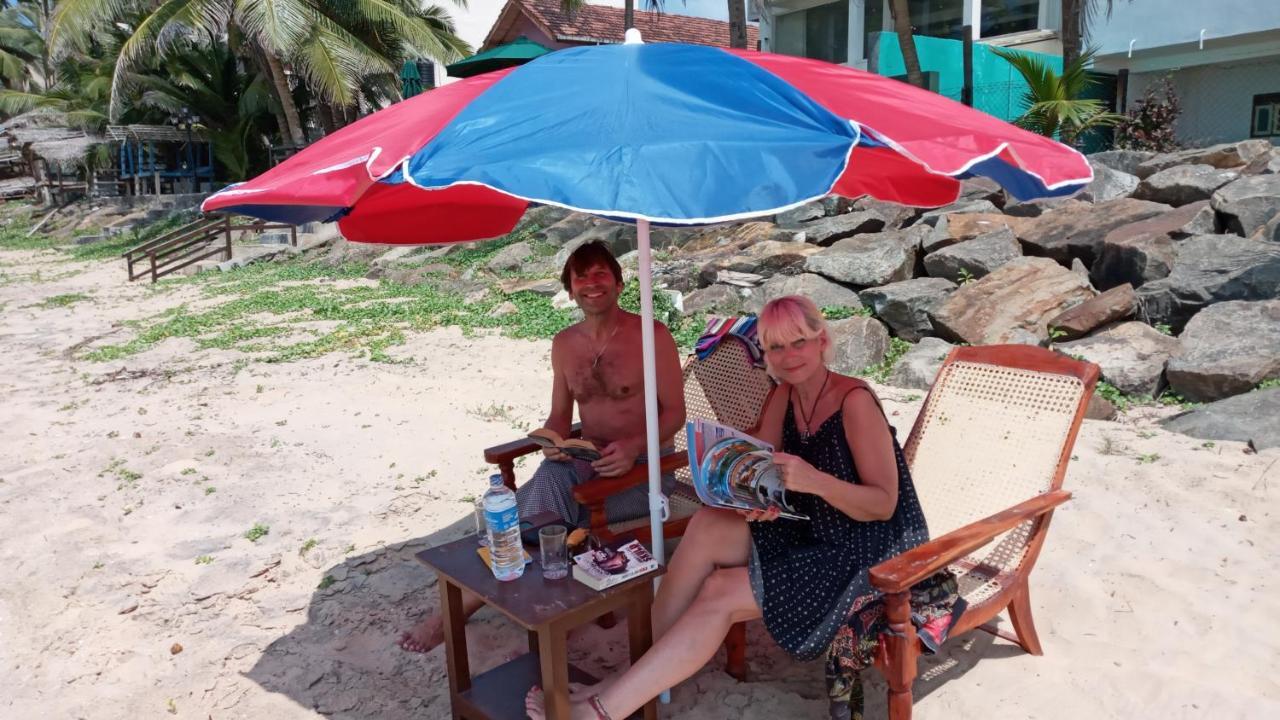 New Seaside Inn Хиккадува Экстерьер фото