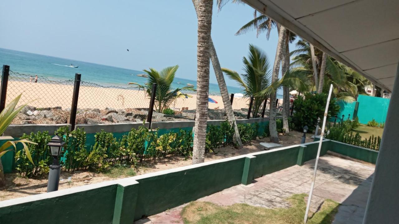New Seaside Inn Хиккадува Экстерьер фото