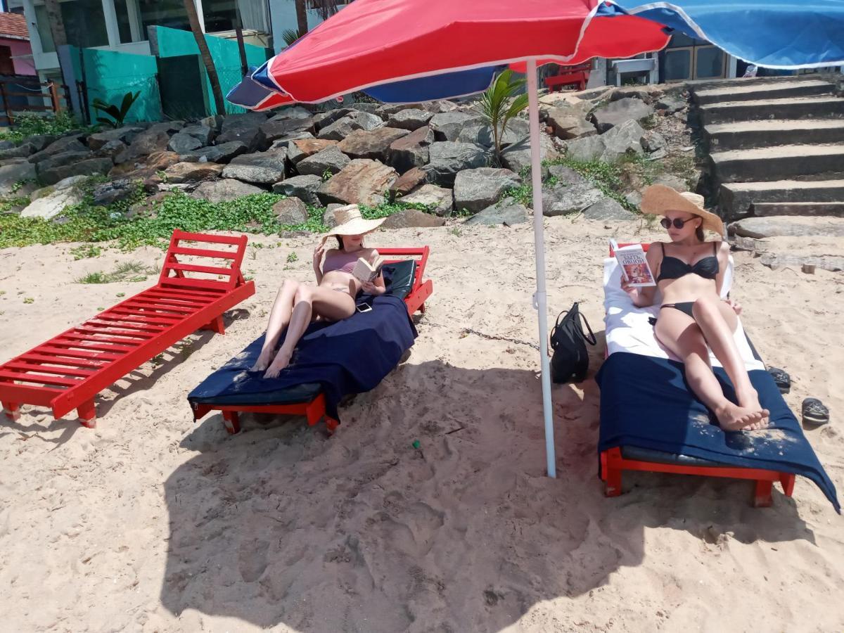New Seaside Inn Хиккадува Экстерьер фото